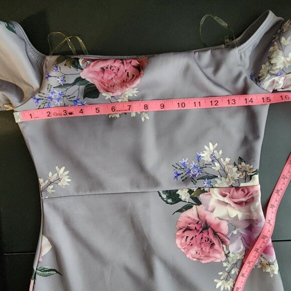 Iris Gray Floral Off-Shoulder Bodycon Cocktail Dress - Small - Picture 9 of 12